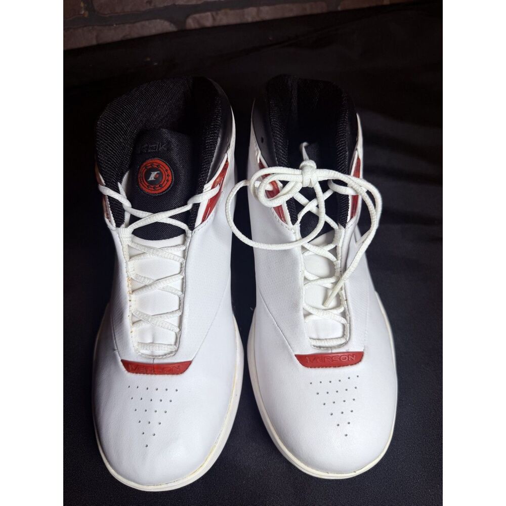 Reebok Playoff II Basketball Shoes Youth Size 5 White Black Red 74-95103
